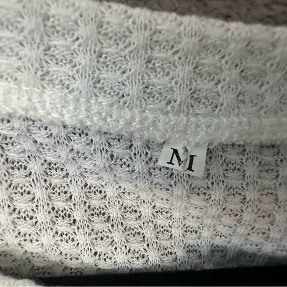 Sweater Top Shirt Woman’s Size M Yellow White Long Sleeve Knit Soft Boho Fall - Picture 5 of 11